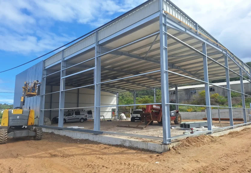 Braga Steel - Construção de Pavilhões
