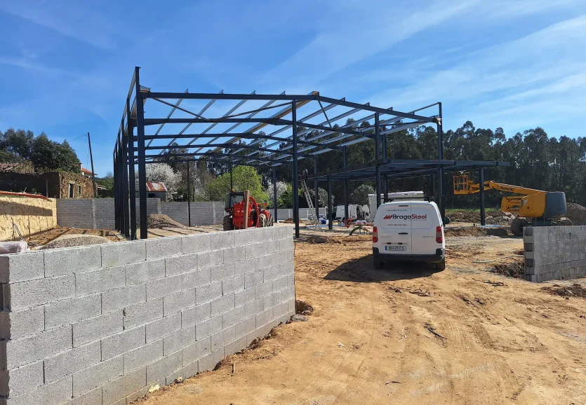 Construção de Pavilhão - Braga Steel