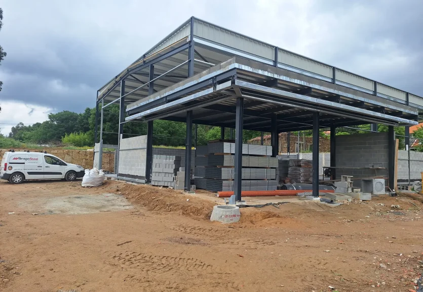 Construção de Pavilhão - Braga Steel
