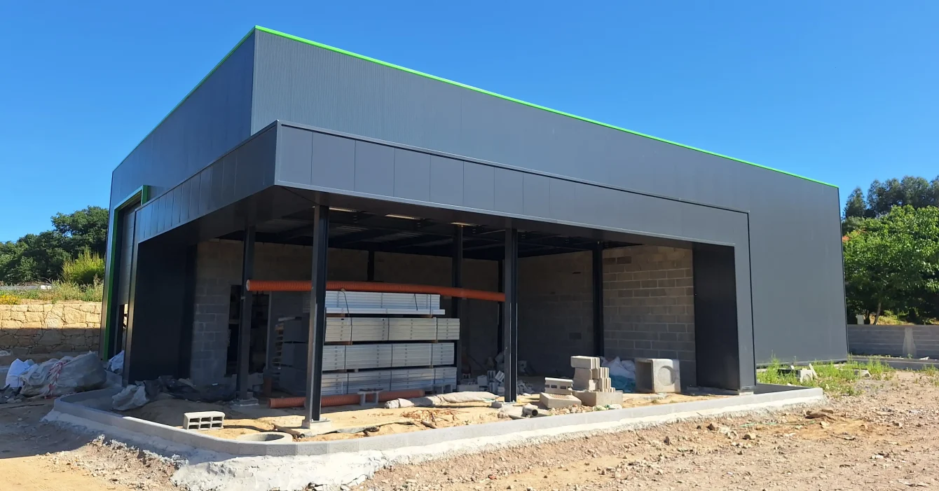 Construção de Pavilhão - Braga Steel