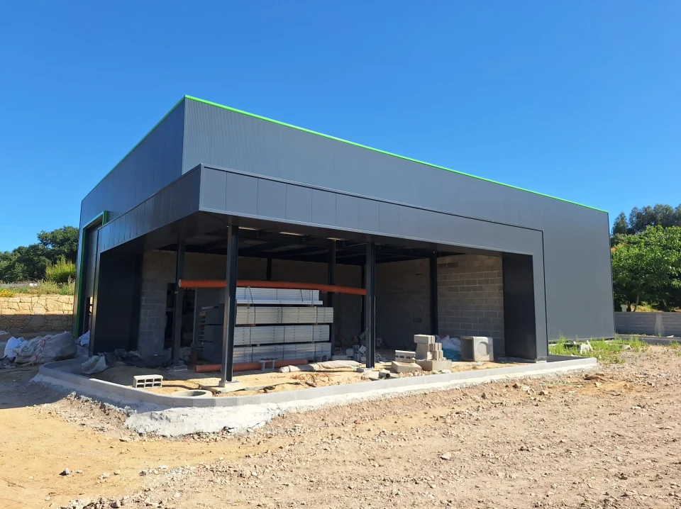 Construção de Pavilhão - Braga Steel